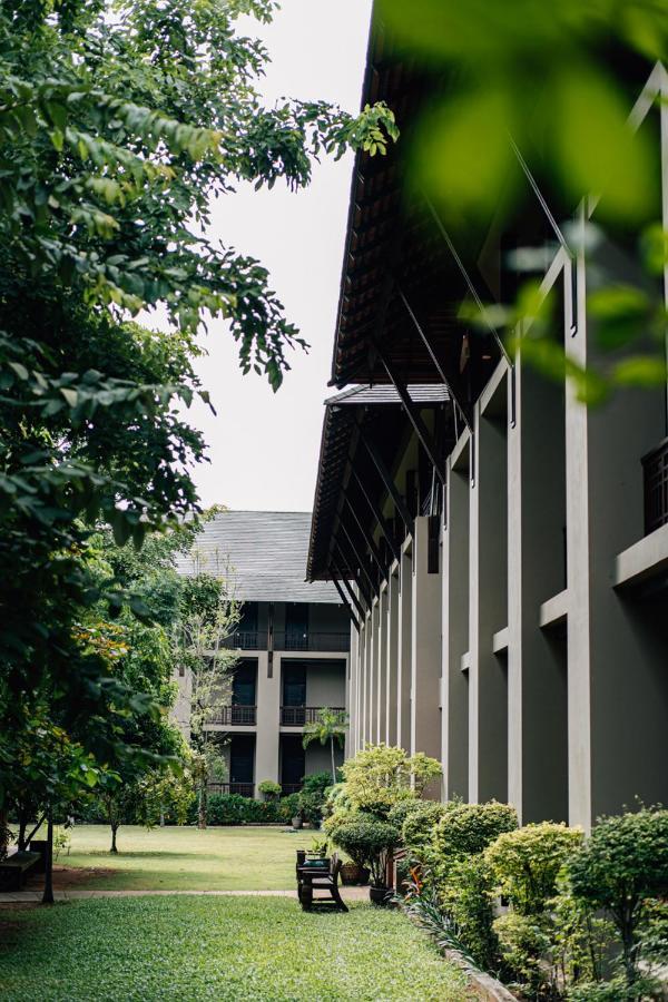 Inpawa Hotel Ban Phai Exterior photo